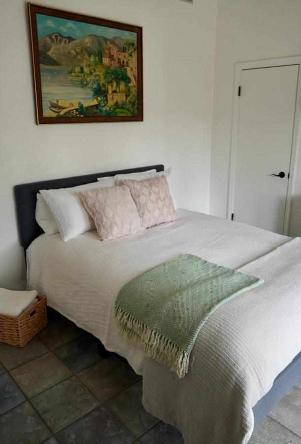Cozy Family Hideaway, Sleeps 8, 4 Tv'S Yard, Shops Villa Simi Valley Luaran gambar