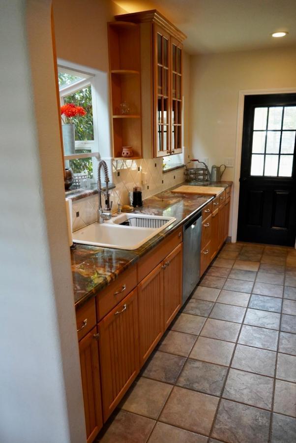 Cozy Family Hideaway, Sleeps 8, 4 Tv'S Yard, Shops Villa Simi Valley Luaran gambar